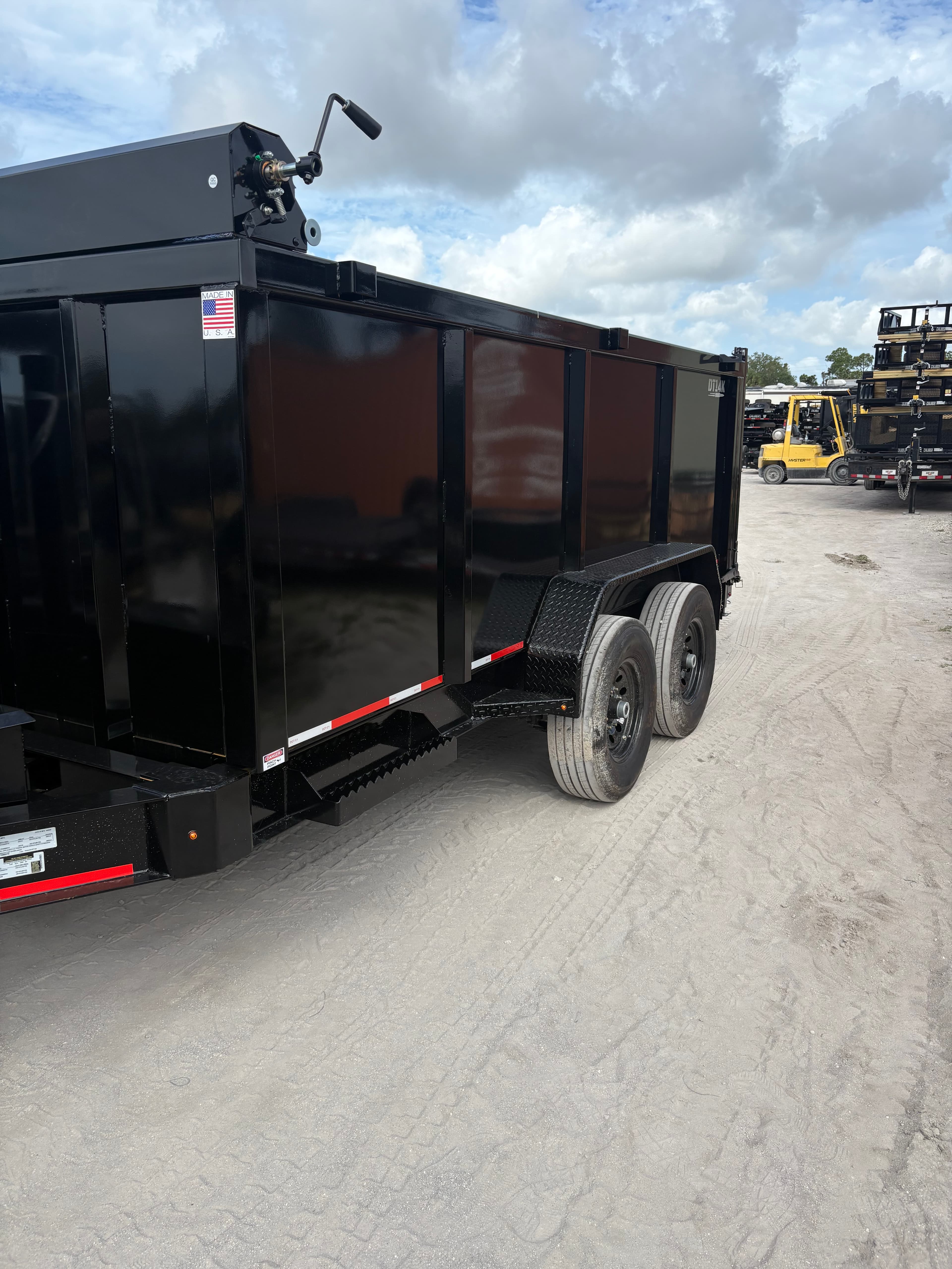 Dump Trailer - 84" x 14' Dump Trailer - photo 1 of 4